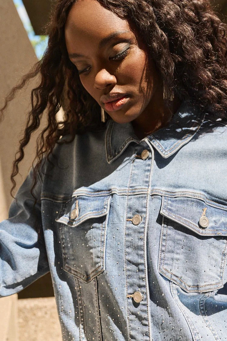 Casual Denim Jacket With Frayed Hem